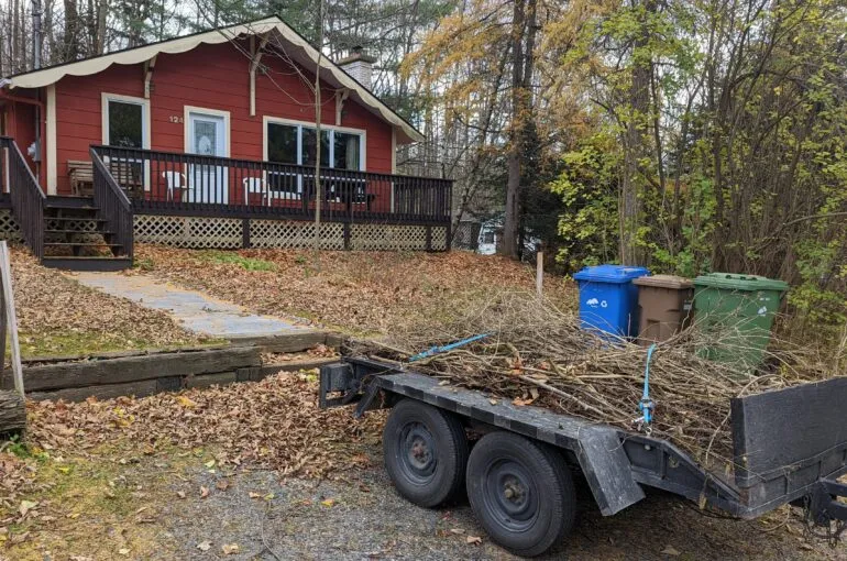 Chalet Le Mont Sutton — exterior